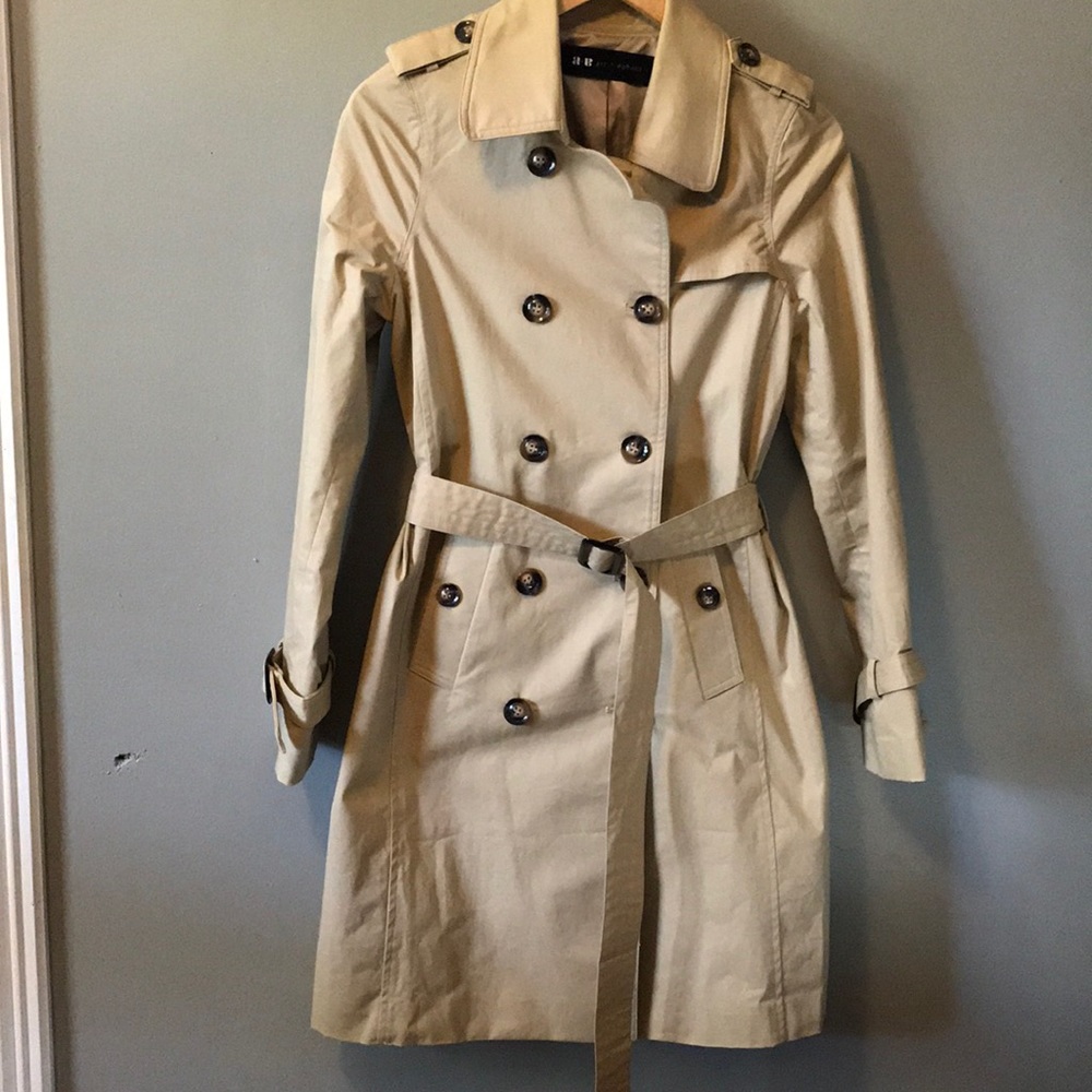 Trench Coat- Perfect for Fall!